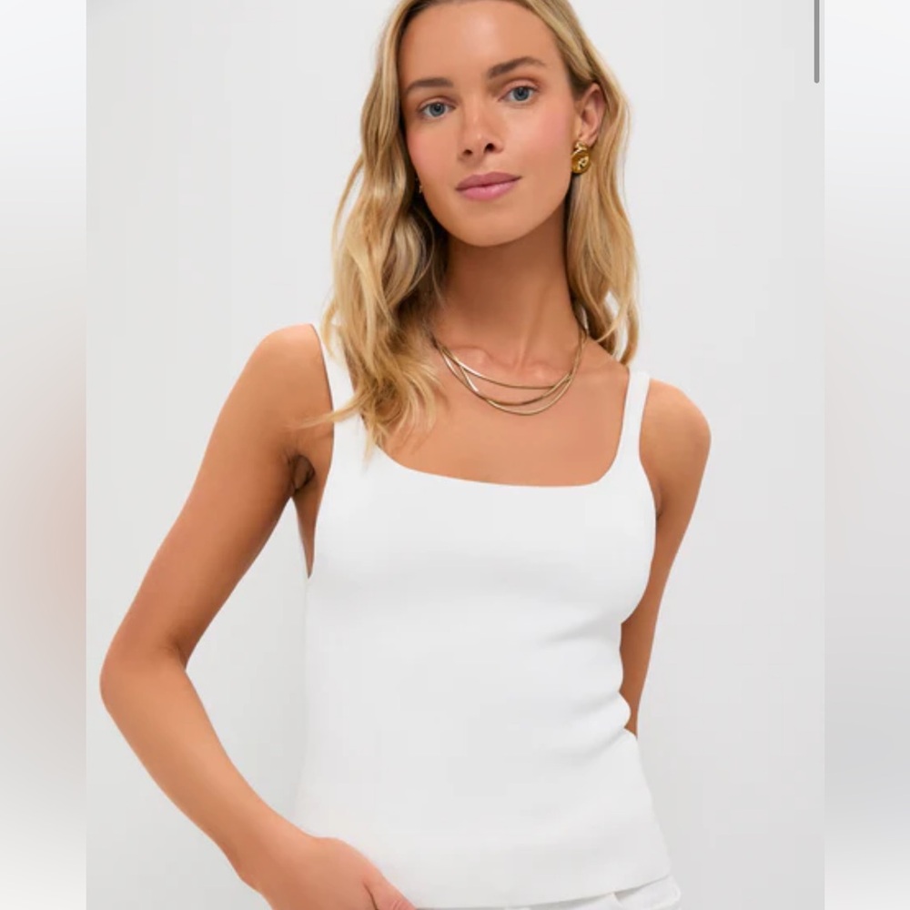 NWT Tuckernuck White Alba Compression Tank